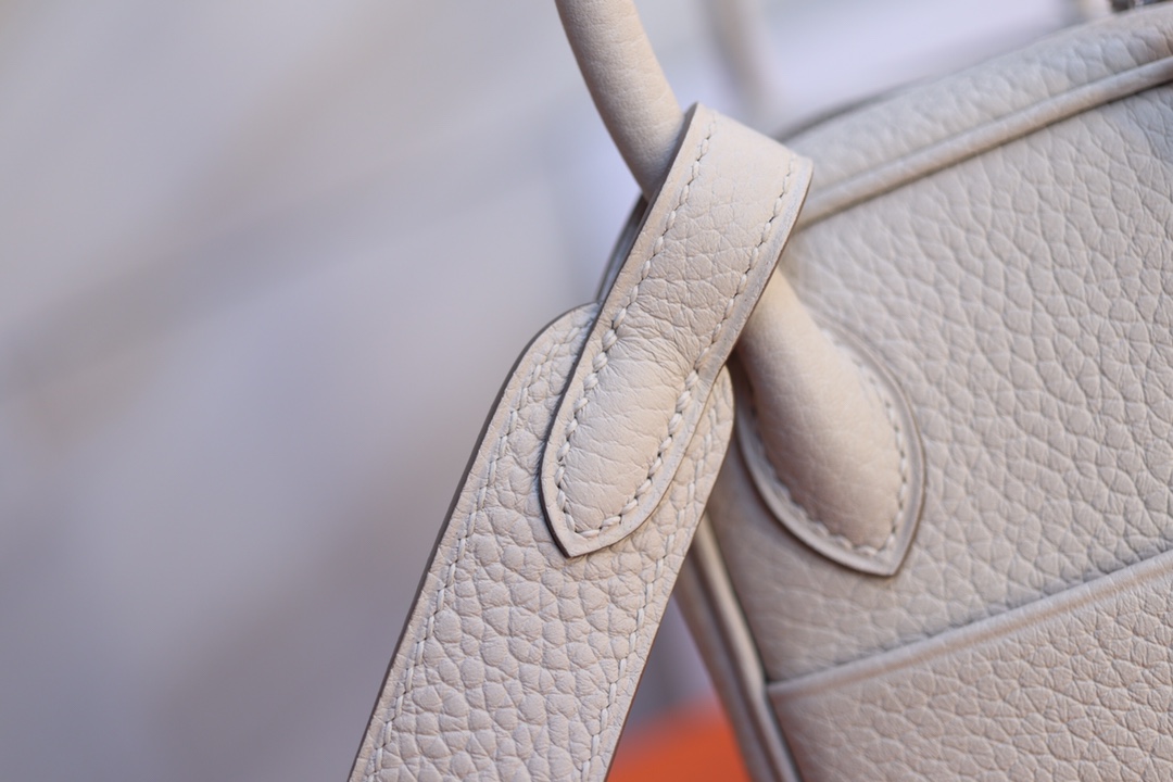 에르메스 미니 린디백19 나타 화이트 은장 끌레망스 가죽